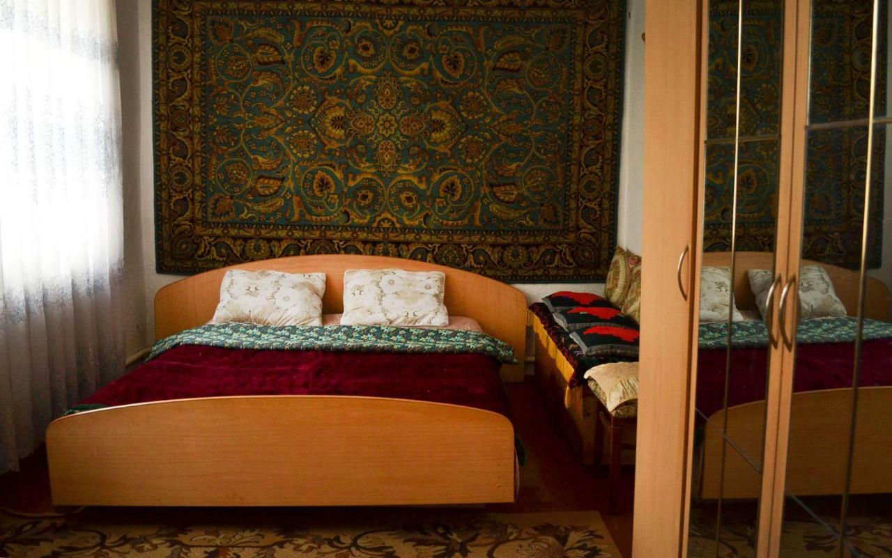 Guesthouse Bermet Tong エクステリア 写真